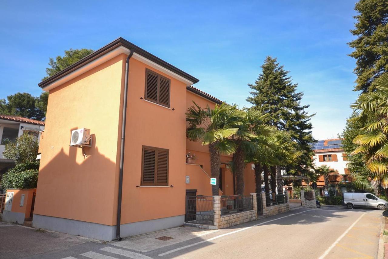 Appartement Lili à Novigrad Istria Extérieur photo