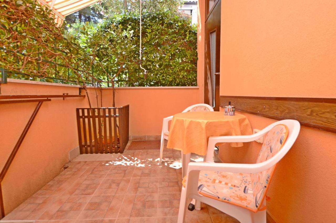 Appartement Lili à Novigrad Istria Extérieur photo