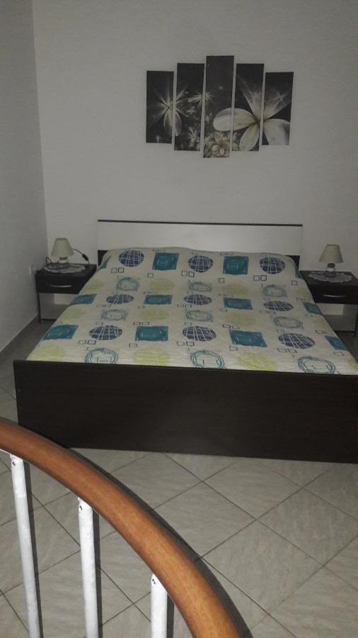 Appartement Lili à Novigrad Istria Extérieur photo