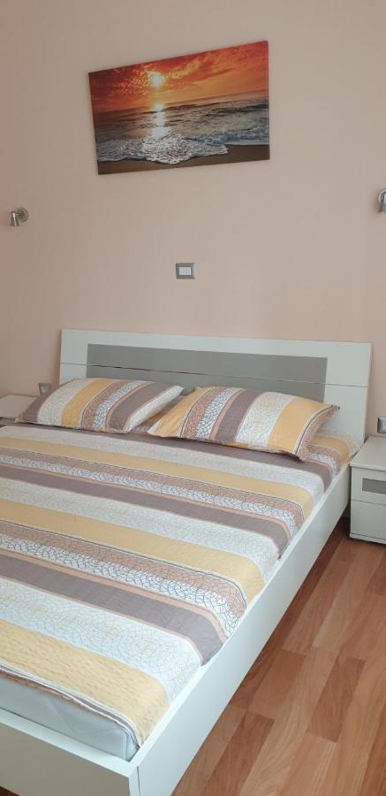 Appartement Lili à Novigrad Istria Extérieur photo